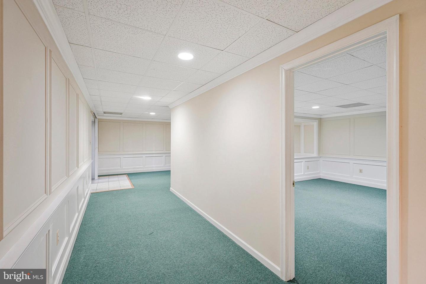 8652 TUTTLE RD, SPRINGFIELD, Virginia 22152, 5 Bedrooms Bedrooms, ,4 BathroomsBathrooms,Residential,For sale,8652 TUTTLE RD,VAFX2247602 MLS # VAFX2247602