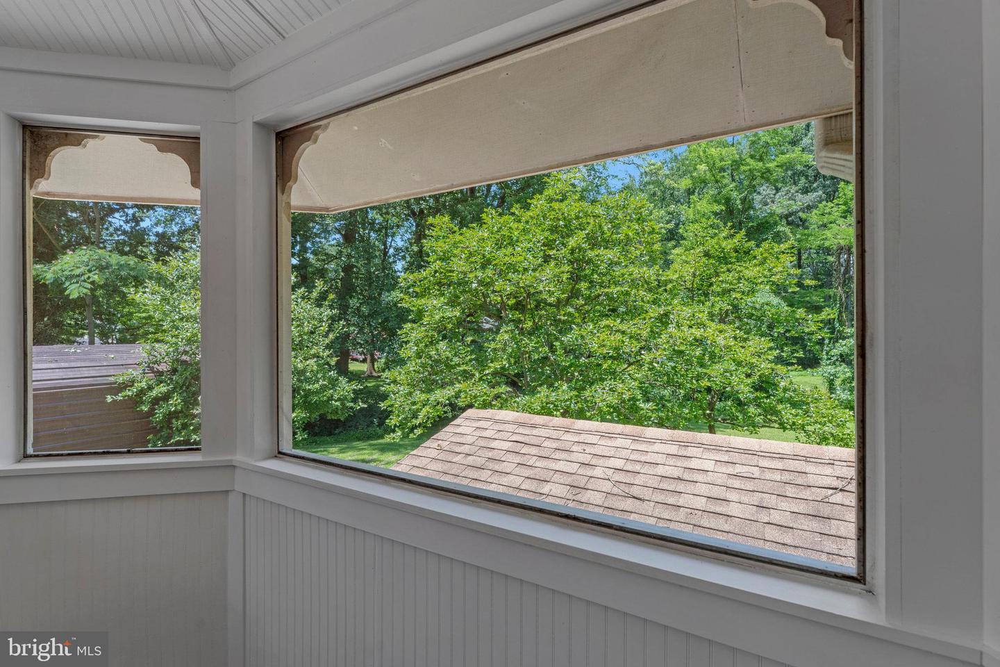 8652 TUTTLE RD, SPRINGFIELD, Virginia 22152, 5 Bedrooms Bedrooms, ,4 BathroomsBathrooms,Residential,For sale,8652 TUTTLE RD,VAFX2247602 MLS # VAFX2247602