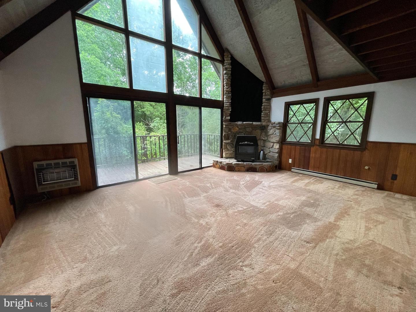 175 HOWELLSVILLE RD, FRONT ROYAL, Virginia 22630, 2 Bedrooms Bedrooms, ,2 BathroomsBathrooms,Residential,For sale,175 HOWELLSVILLE RD,VAWR2011482 MLS # VAWR2011482