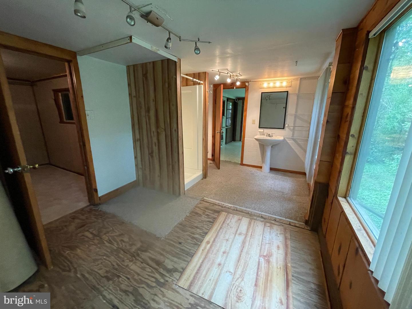 175 HOWELLSVILLE RD, FRONT ROYAL, Virginia 22630, 2 Bedrooms Bedrooms, ,2 BathroomsBathrooms,Residential,For sale,175 HOWELLSVILLE RD,VAWR2011482 MLS # VAWR2011482