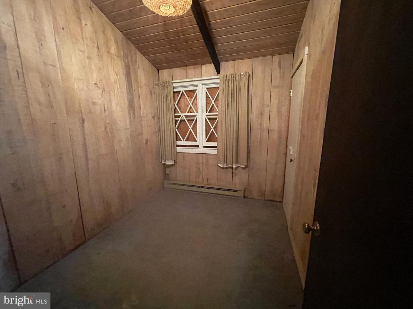 175 HOWELLSVILLE RD, FRONT ROYAL, Virginia 22630, 2 Bedrooms Bedrooms, ,2 BathroomsBathrooms,Residential,For sale,175 HOWELLSVILLE RD,VAWR2011482 MLS # VAWR2011482