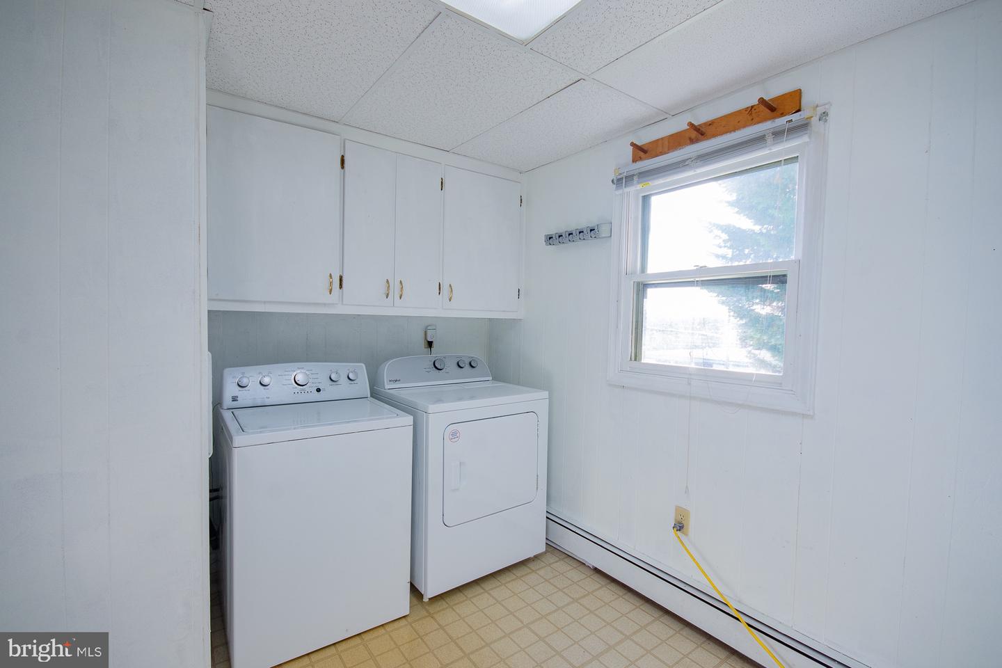 121 E JAMES ST, WINCHESTER, Virginia 22601, 4 Bedrooms Bedrooms, ,2 BathroomsBathrooms,Residential,For sale,121 E JAMES ST,VAWI2007978 MLS # VAWI2007978