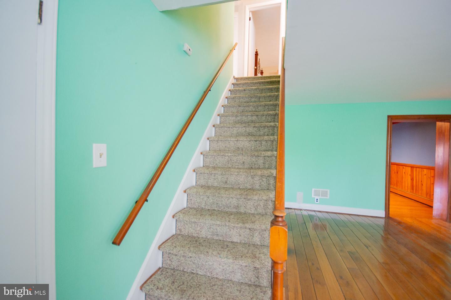 121 E JAMES ST, WINCHESTER, Virginia 22601, 4 Bedrooms Bedrooms, ,2 BathroomsBathrooms,Residential,For sale,121 E JAMES ST,VAWI2007978 MLS # VAWI2007978