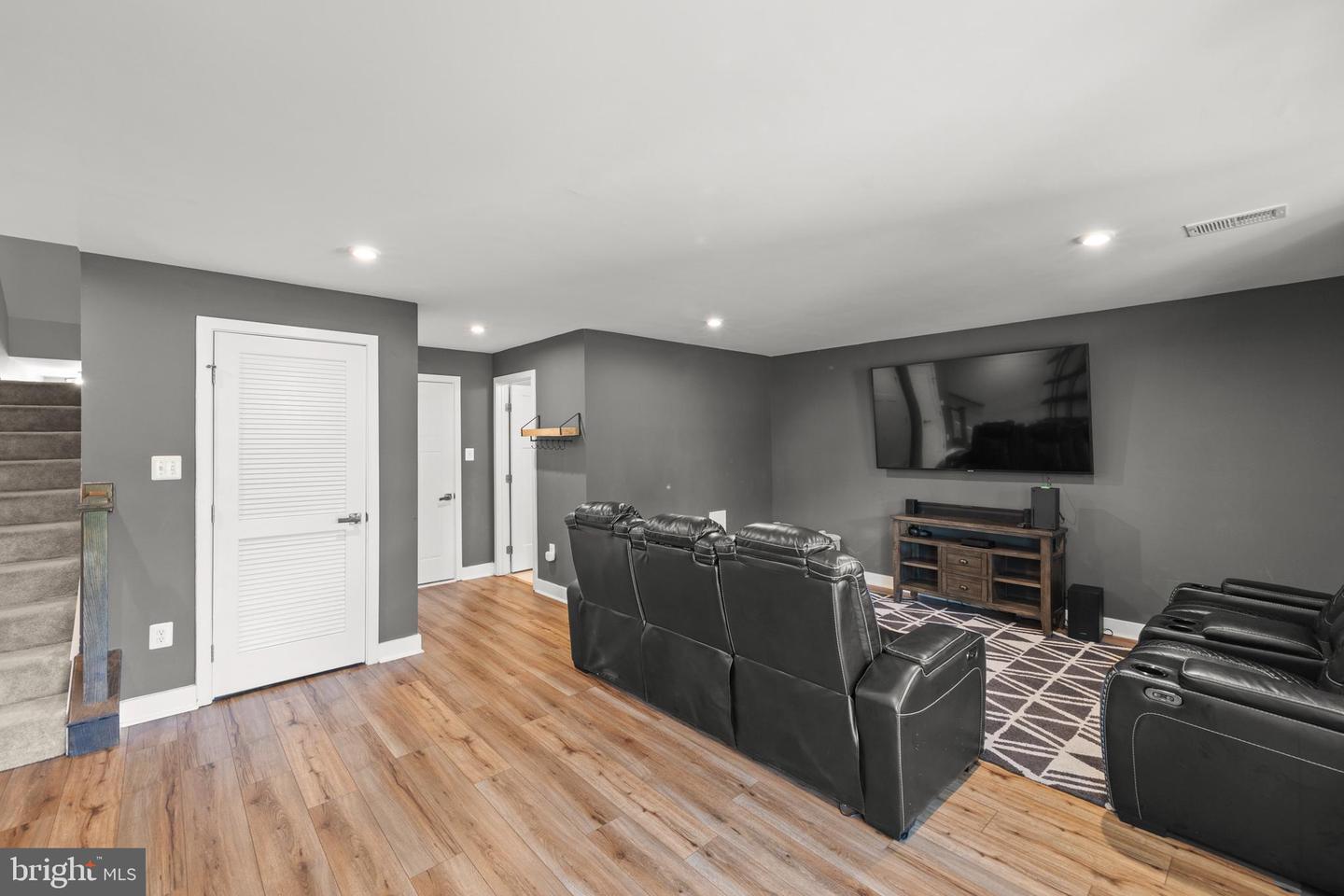 135 BURKWOOD TER, LAKE FREDERICK, Virginia 22630, 3 Bedrooms Bedrooms, ,3 BathroomsBathrooms,Residential,For sale,135 BURKWOOD TER,VAFV2034974 MLS # VAFV2034974