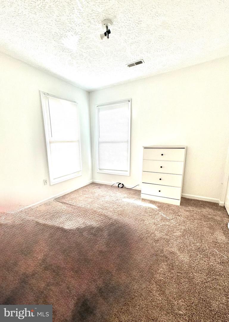588 MEADOWBROOK DR, CULPEPER, Virginia 22701, 3 Bedrooms Bedrooms, ,2 BathroomsBathrooms,Residential,For sale,588 MEADOWBROOK DR,VACU2010834 MLS # VACU2010834