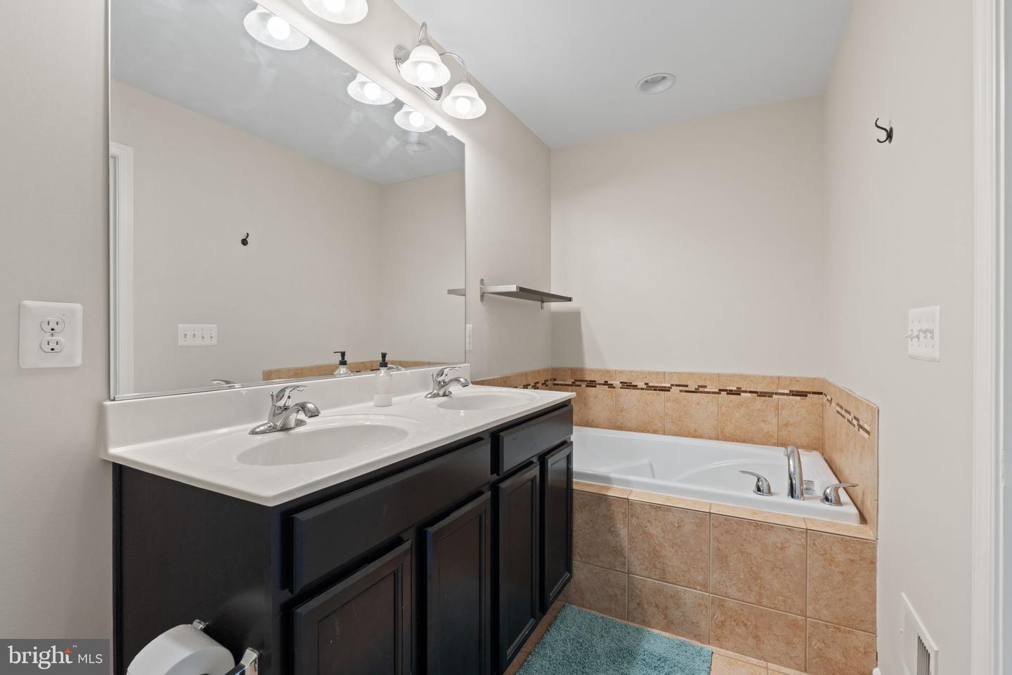 215 WOODSTREAM CIR #2989, STAFFORD, Virginia 22556, 3 Bedrooms Bedrooms, ,2 BathroomsBathrooms,Residential,For sale,215 WOODSTREAM CIR #2989,VAST2040034 MLS # VAST2040034