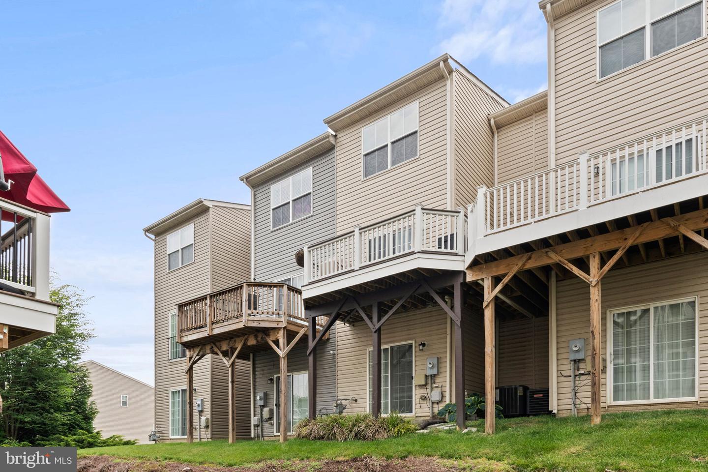 215 WOODSTREAM CIR #2989, STAFFORD, Virginia 22556, 3 Bedrooms Bedrooms, ,2 BathroomsBathrooms,Residential,For sale,215 WOODSTREAM CIR #2989,VAST2040034 MLS # VAST2040034