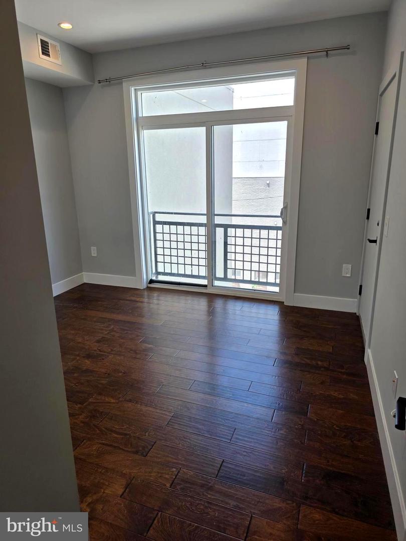 1101 FERN ST NW #301, WASHINGTON, District Of Columbia 20012, 1 Bedroom Bedrooms, ,1 BathroomBathrooms,Residential,For sale,1101 FERN ST NW #301,DCDC2206674 MLS # DCDC2206674