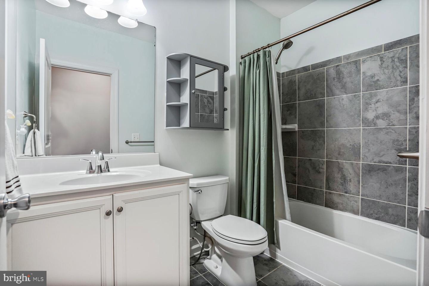 45127 KINCORA DR, STERLING, Virginia 20166, 3 Bedrooms Bedrooms, ,2 BathroomsBathrooms,Residential,For sale,45127 KINCORA DR,VALO2100132 MLS # VALO2100132