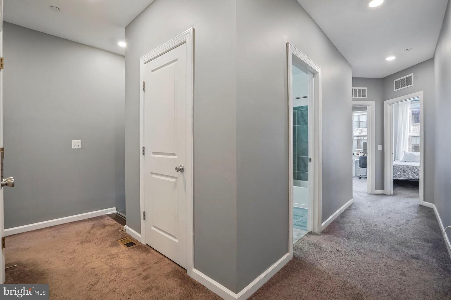 45127 KINCORA DR, STERLING, Virginia 20166, 3 Bedrooms Bedrooms, ,2 BathroomsBathrooms,Residential,For sale,45127 KINCORA DR,VALO2100132 MLS # VALO2100132