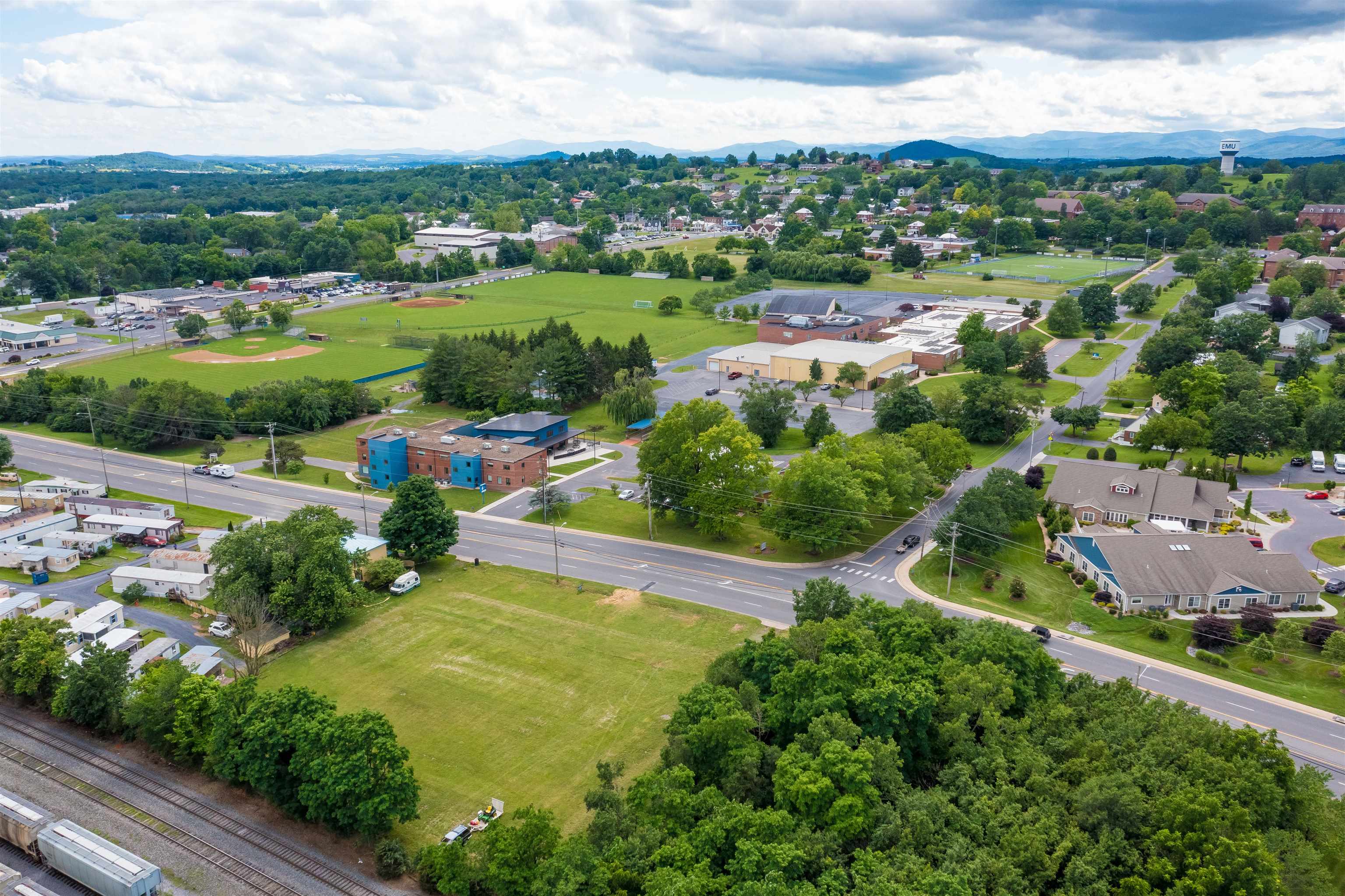 1294 VIRGINIA AVE, HARRISONBURG, Virginia 22801, ,Commercial,1294 VIRGINIA AVE,666108 MLS # 666108