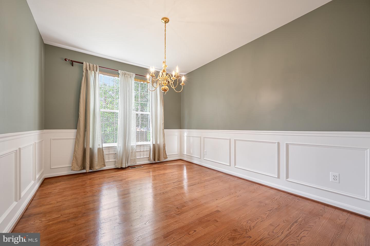 14704 HANNA CT, CENTREVILLE, Virginia 20121, 4 Bedrooms Bedrooms, ,3 BathroomsBathrooms,Residential,For sale,14704 HANNA CT,VAFX2249464 MLS # VAFX2249464