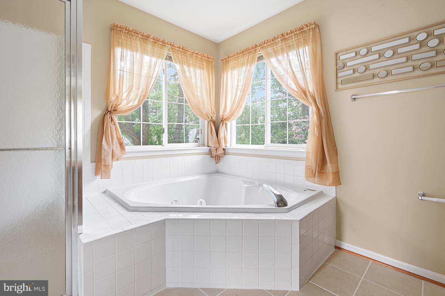 14704 HANNA CT, CENTREVILLE, Virginia 20121, 4 Bedrooms Bedrooms, ,3 BathroomsBathrooms,Residential,For sale,14704 HANNA CT,VAFX2249464 MLS # VAFX2249464