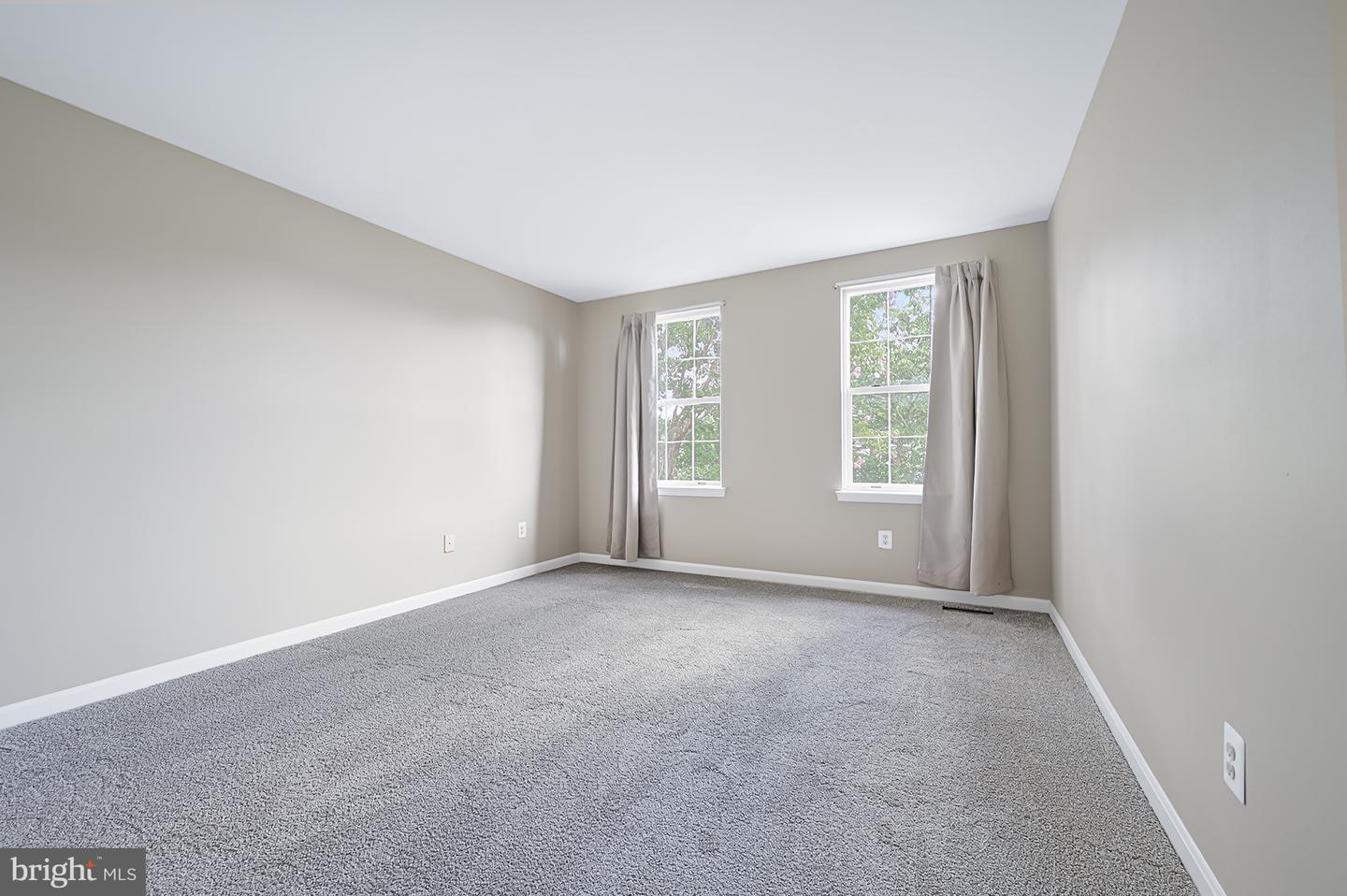 14704 HANNA CT, CENTREVILLE, Virginia 20121, 4 Bedrooms Bedrooms, ,3 BathroomsBathrooms,Residential,For sale,14704 HANNA CT,VAFX2249464 MLS # VAFX2249464