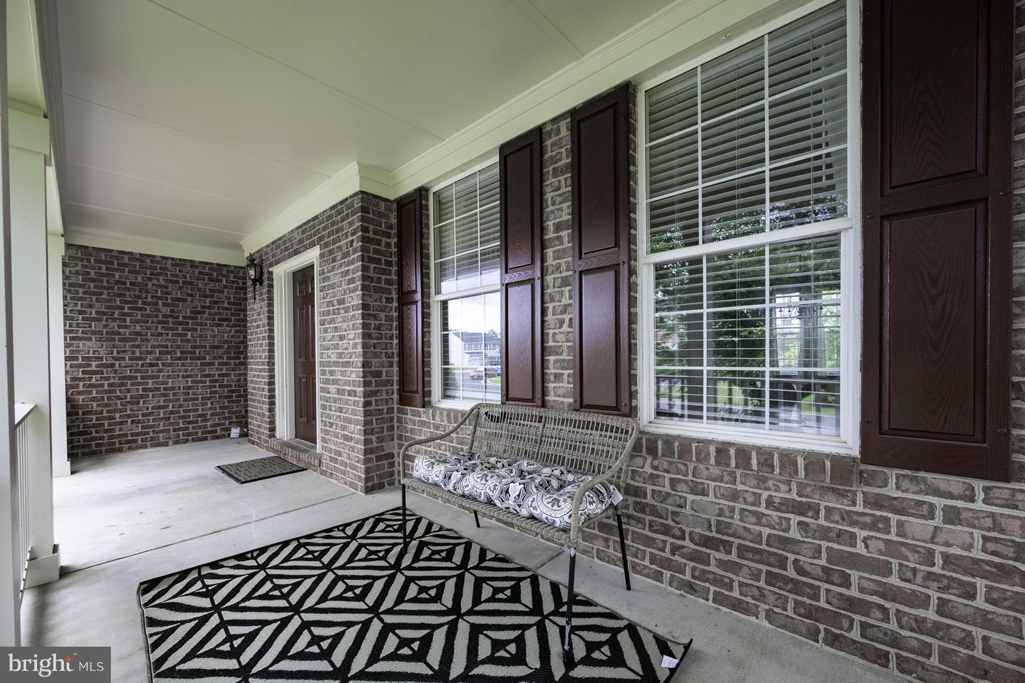 14704 HANNA CT, CENTREVILLE, Virginia 20121, 4 Bedrooms Bedrooms, ,3 BathroomsBathrooms,Residential,For sale,14704 HANNA CT,VAFX2249464 MLS # VAFX2249464
