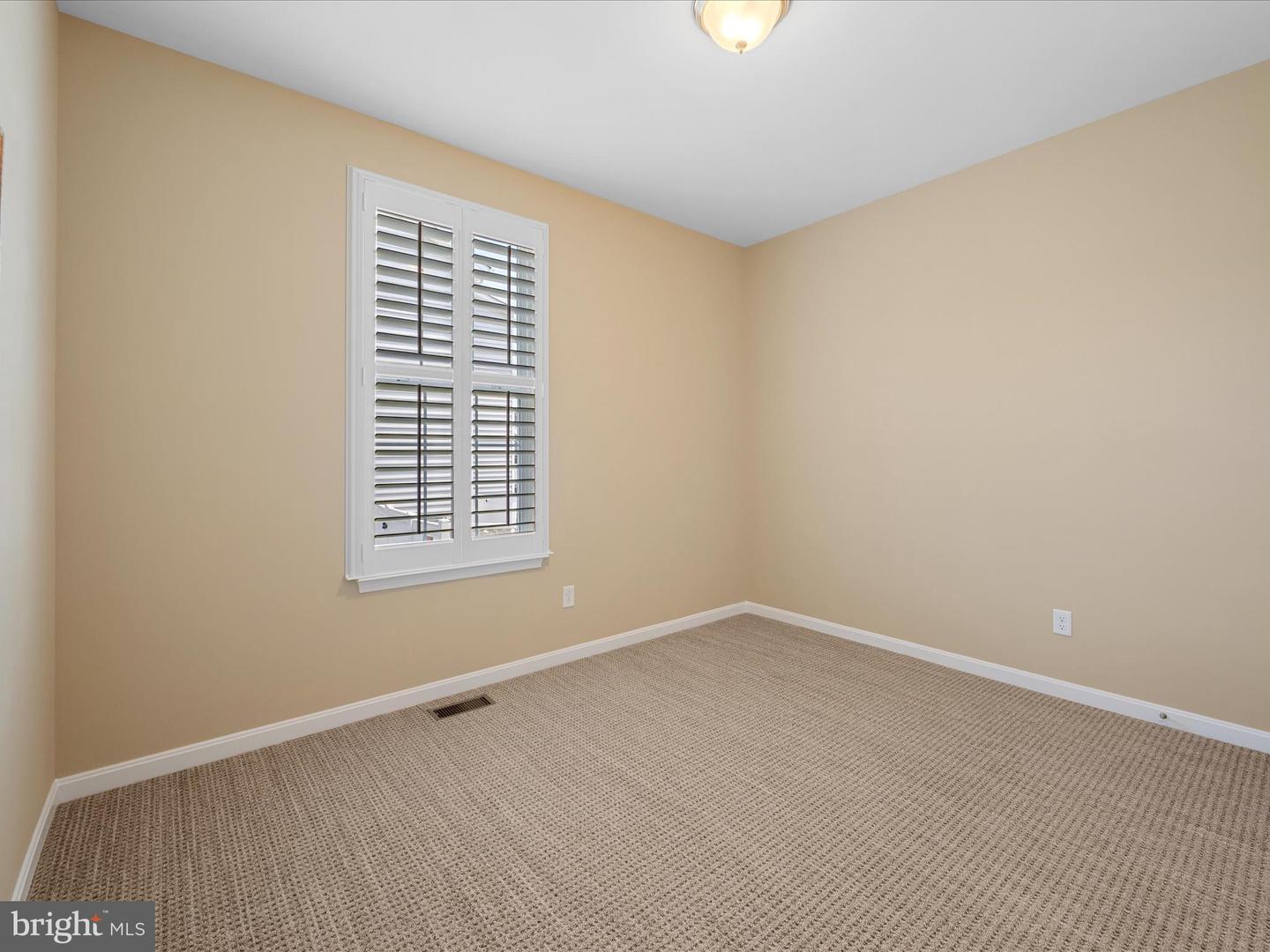 102 FRIESIAN CT, STEPHENS CITY, Virginia 22655, 3 Bedrooms Bedrooms, ,2 BathroomsBathrooms,Residential,For sale,102 FRIESIAN CT,VAFV2035038 MLS # VAFV2035038