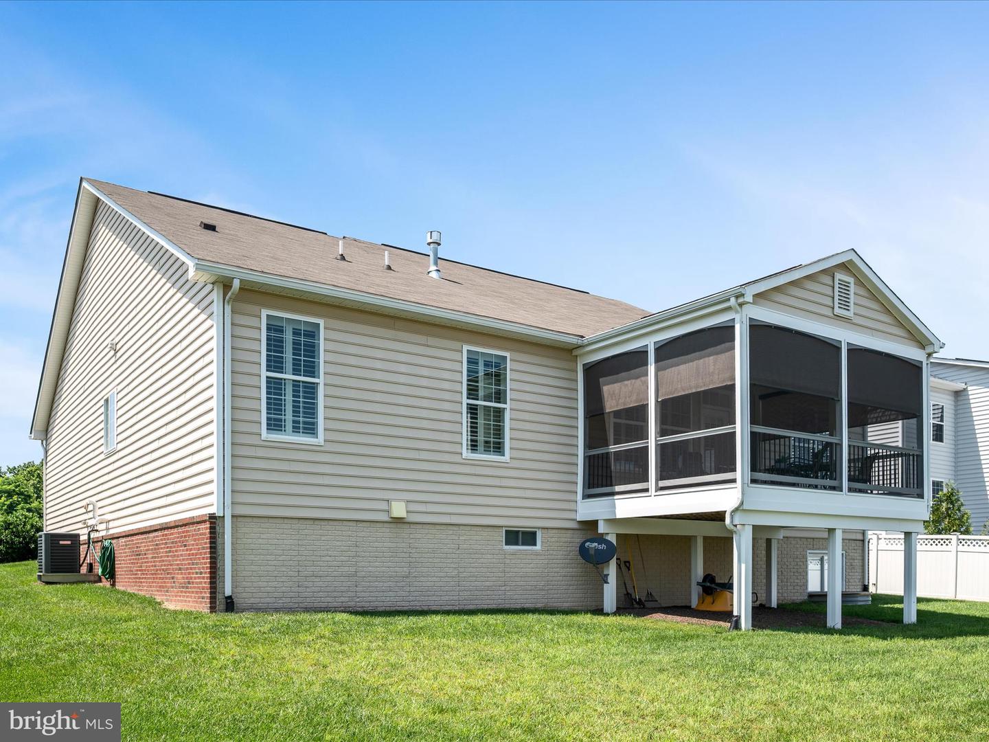 102 FRIESIAN CT, STEPHENS CITY, Virginia 22655, 3 Bedrooms Bedrooms, ,2 BathroomsBathrooms,Residential,For sale,102 FRIESIAN CT,VAFV2035038 MLS # VAFV2035038
