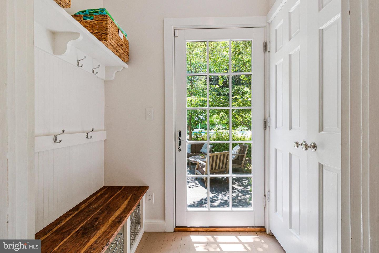 412 N VIEW TER, ALEXANDRIA, Virginia 22301, 5 Bedrooms Bedrooms, ,4 BathroomsBathrooms,Residential,For sale,412 N VIEW TER,VAAX2046860 MLS # VAAX2046860