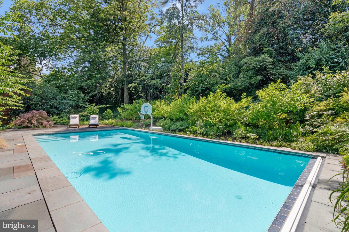 412 N VIEW TER, ALEXANDRIA, Virginia 22301, 5 Bedrooms Bedrooms, ,4 BathroomsBathrooms,Residential,For sale,412 N VIEW TER,VAAX2046860 MLS # VAAX2046860