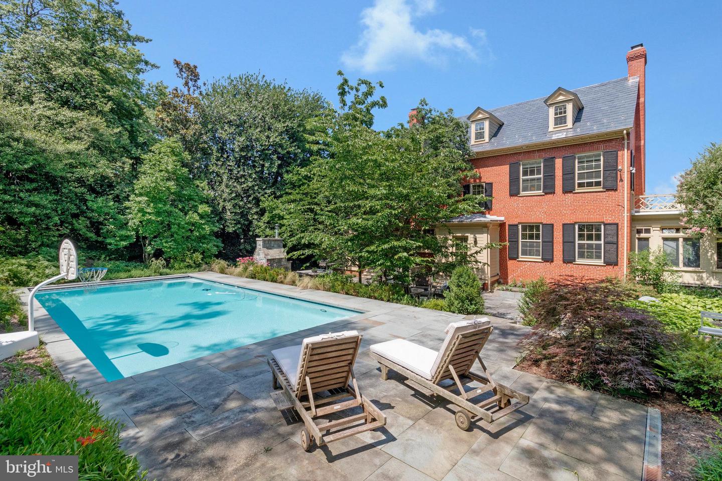 412 N VIEW TER, ALEXANDRIA, Virginia 22301, 5 Bedrooms Bedrooms, ,4 BathroomsBathrooms,Residential,For sale,412 N VIEW TER,VAAX2046860 MLS # VAAX2046860