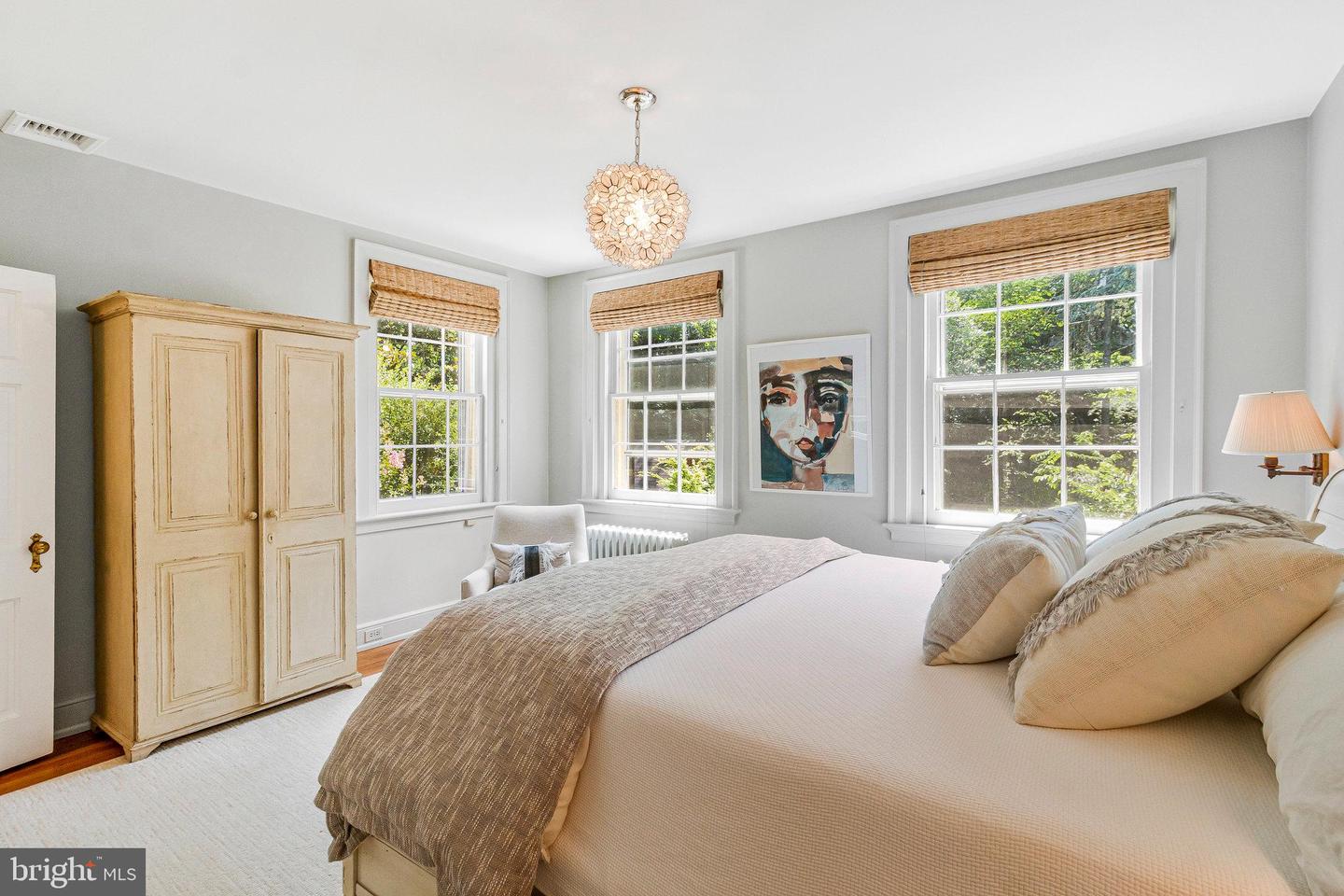 412 N VIEW TER, ALEXANDRIA, Virginia 22301, 5 Bedrooms Bedrooms, ,4 BathroomsBathrooms,Residential,For sale,412 N VIEW TER,VAAX2046860 MLS # VAAX2046860