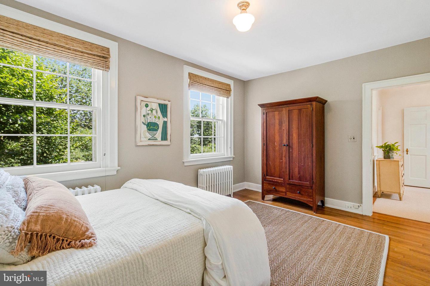 412 N VIEW TER, ALEXANDRIA, Virginia 22301, 5 Bedrooms Bedrooms, ,4 BathroomsBathrooms,Residential,For sale,412 N VIEW TER,VAAX2046860 MLS # VAAX2046860