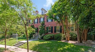 412 N VIEW TER, ALEXANDRIA, Virginia 22301, 5 Bedrooms Bedrooms, ,4 BathroomsBathrooms,Residential,For sale,412 N VIEW TER,VAAX2046860 MLS # VAAX2046860