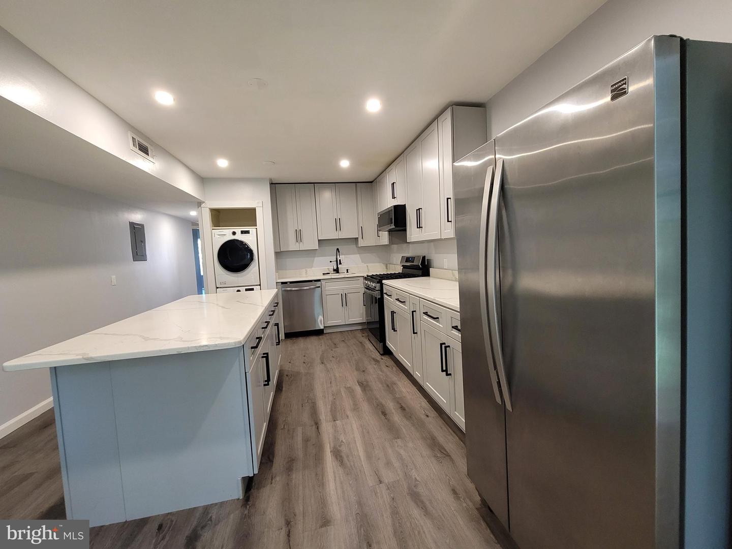 5049 7TH RD S #201, ARLINGTON, Virginia 22204, 2 Bedrooms Bedrooms, ,1 BathroomBathrooms,Residential,For sale,5049 7TH RD S #201,VAAR2059766 MLS # VAAR2059766