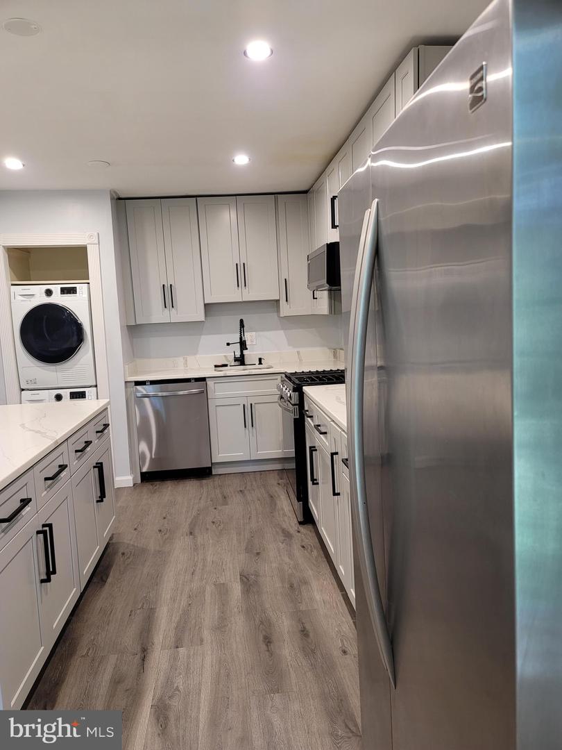 5049 7TH RD S #201, ARLINGTON, Virginia 22204, 2 Bedrooms Bedrooms, ,1 BathroomBathrooms,Residential,For sale,5049 7TH RD S #201,VAAR2059766 MLS # VAAR2059766