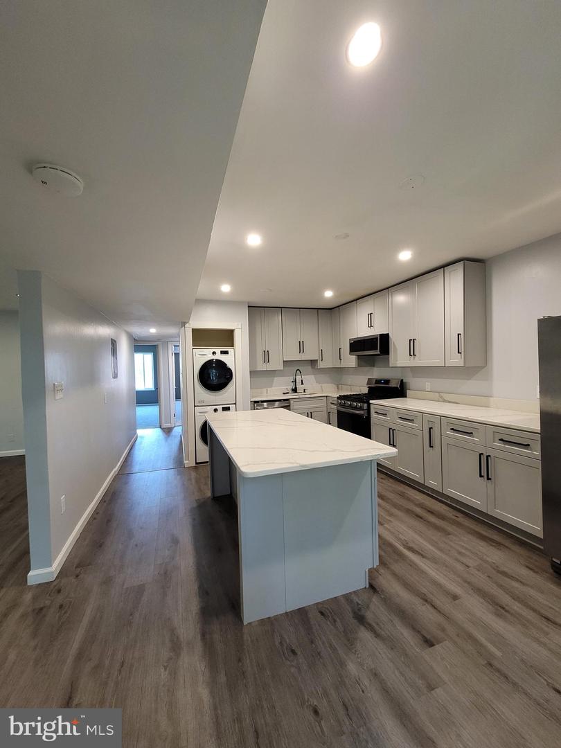 5049 7TH RD S #201, ARLINGTON, Virginia 22204, 2 Bedrooms Bedrooms, ,1 BathroomBathrooms,Residential,For sale,5049 7TH RD S #201,VAAR2059766 MLS # VAAR2059766