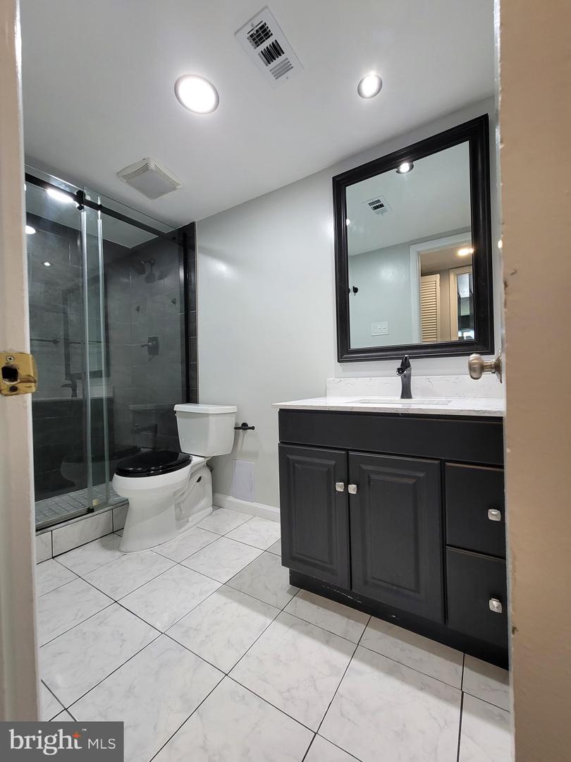 5049 7TH RD S #201, ARLINGTON, Virginia 22204, 2 Bedrooms Bedrooms, ,1 BathroomBathrooms,Residential,For sale,5049 7TH RD S #201,VAAR2059766 MLS # VAAR2059766