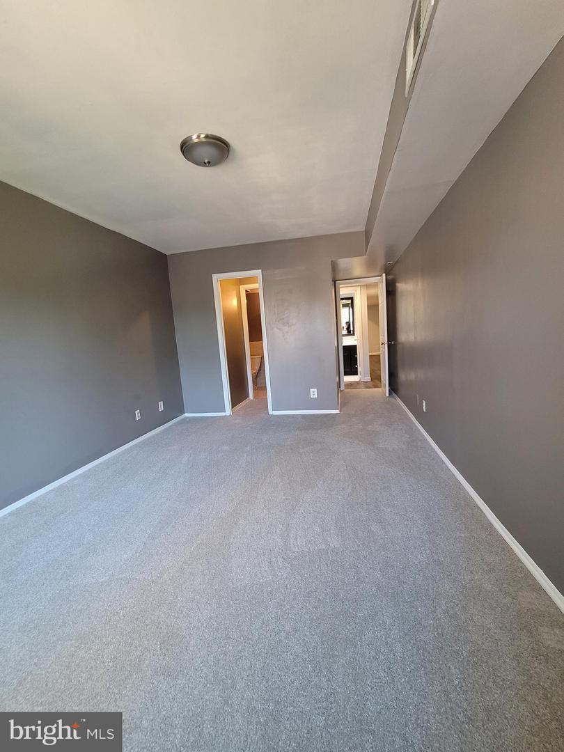 5049 7TH RD S #201, ARLINGTON, Virginia 22204, 2 Bedrooms Bedrooms, ,1 BathroomBathrooms,Residential,For sale,5049 7TH RD S #201,VAAR2059766 MLS # VAAR2059766