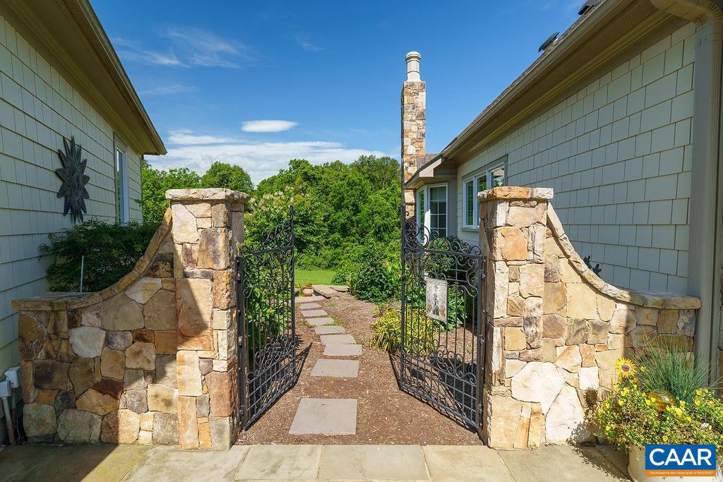 3525 ROCKS MILL LN, CHARLOTTESVILLE, Virginia 22903, 3 Bedrooms Bedrooms, ,3 BathroomsBathrooms,Residential,For sale,3525 ROCKS MILL LN,666048 MLS # 666048