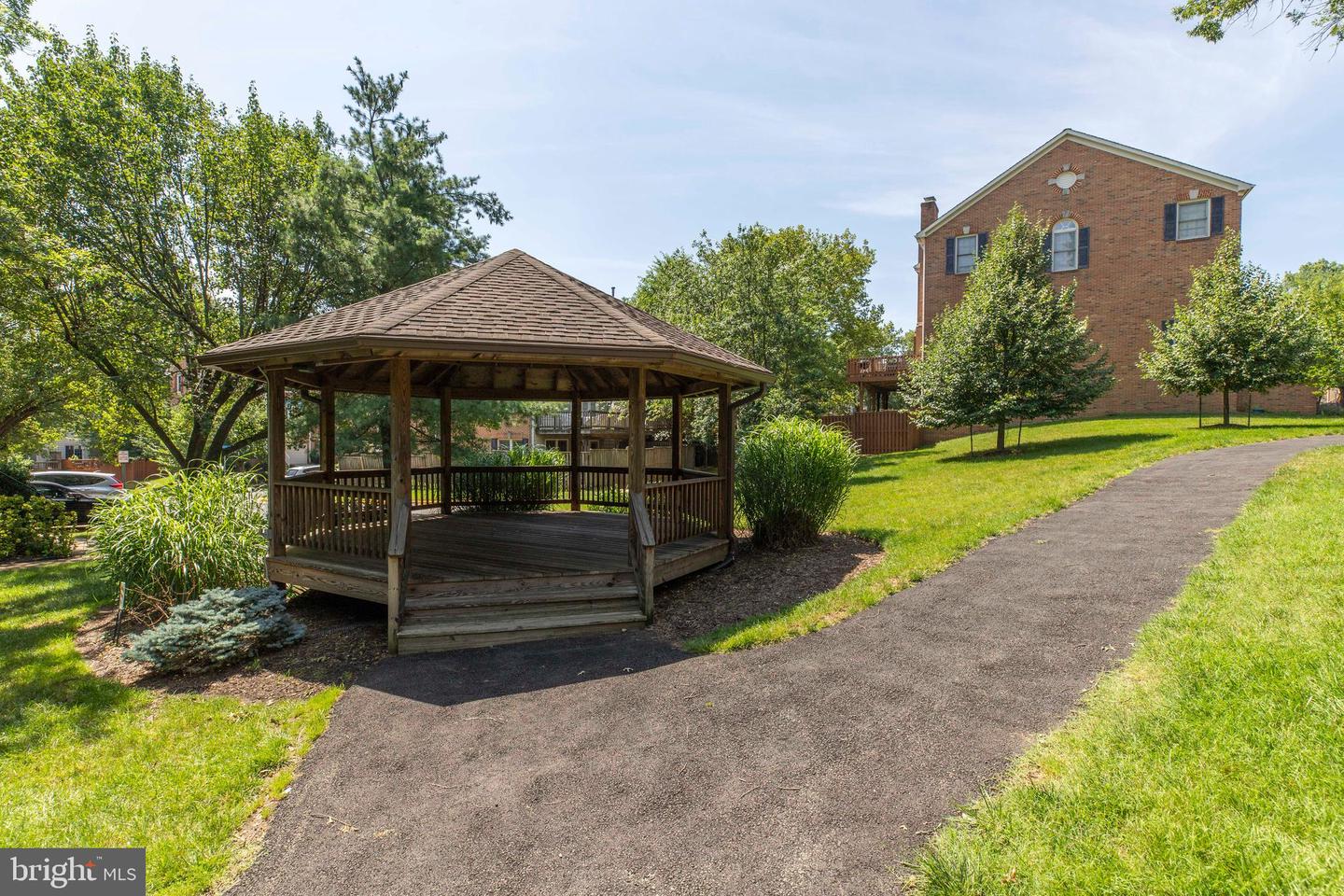 8001 GINA PL, VIENNA, Virginia 22182, 3 Bedrooms Bedrooms, ,2 BathroomsBathrooms,Residential,For sale,8001 GINA PL,VAFX2250124 MLS # VAFX2250124
