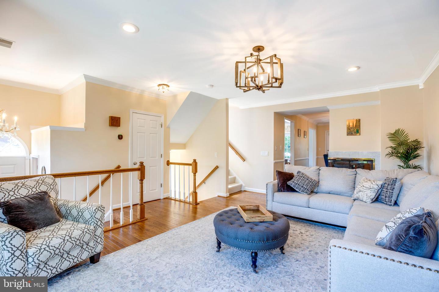 8001 GINA PL, VIENNA, Virginia 22182, 3 Bedrooms Bedrooms, ,2 BathroomsBathrooms,Residential,For sale,8001 GINA PL,VAFX2250124 MLS # VAFX2250124
