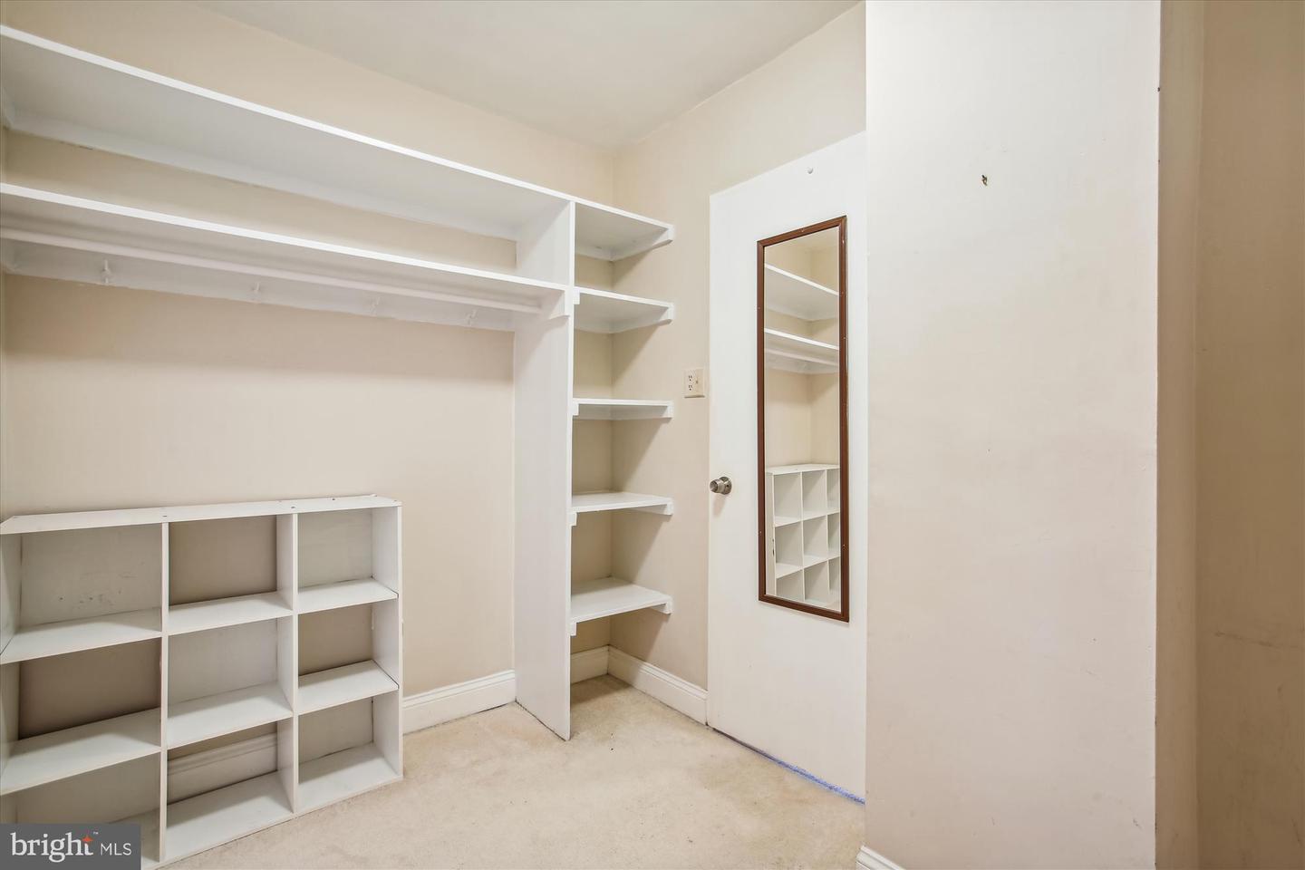 1121 ARLINGTON BLVD #724, ARLINGTON, Virginia 22209, ,1 BathroomBathrooms,Residential,For sale,1121 ARLINGTON BLVD #724,VAAR2059784 MLS # VAAR2059784
