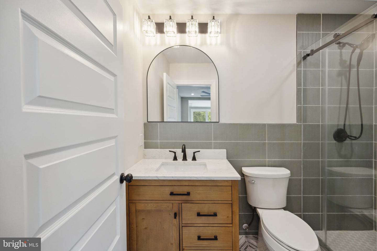 1233 TRINIDAD AVE NE, WASHINGTON, District Of Columbia 20002, 3 Bedrooms Bedrooms, ,3 BathroomsBathrooms,Residential,For sale,1233 TRINIDAD AVE NE,DCDC2207542 MLS # DCDC2207542