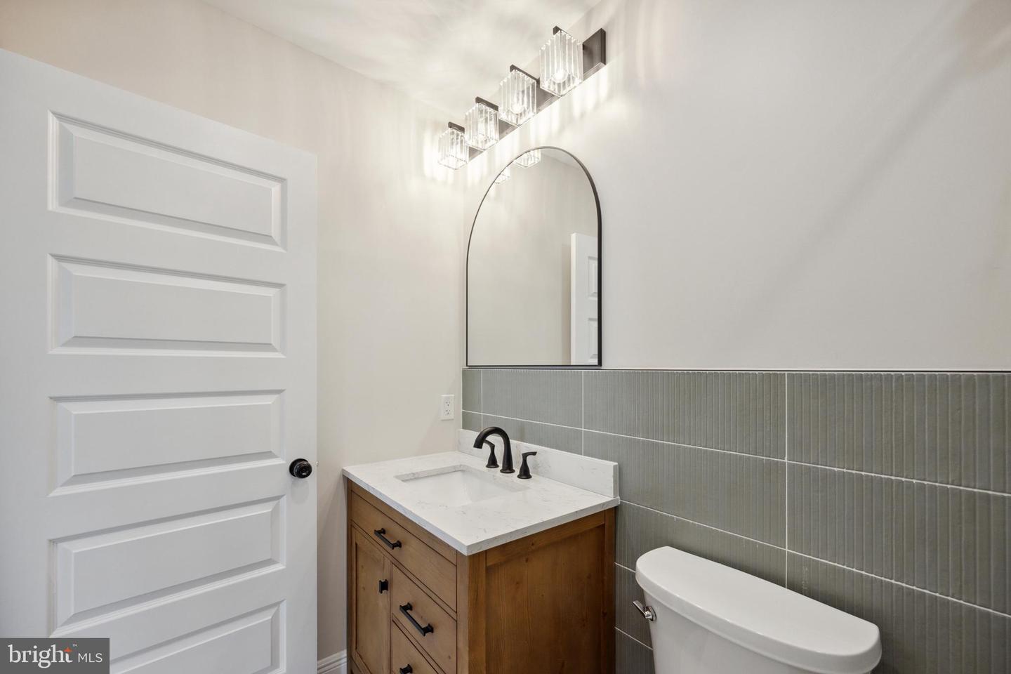 1233 TRINIDAD AVE NE, WASHINGTON, District Of Columbia 20002, 3 Bedrooms Bedrooms, ,3 BathroomsBathrooms,Residential,For sale,1233 TRINIDAD AVE NE,DCDC2207542 MLS # DCDC2207542