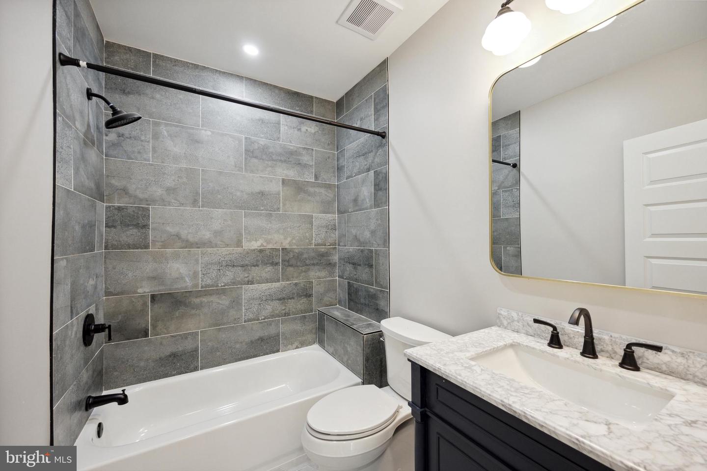 1233 TRINIDAD AVE NE, WASHINGTON, District Of Columbia 20002, 3 Bedrooms Bedrooms, ,3 BathroomsBathrooms,Residential,For sale,1233 TRINIDAD AVE NE,DCDC2207542 MLS # DCDC2207542