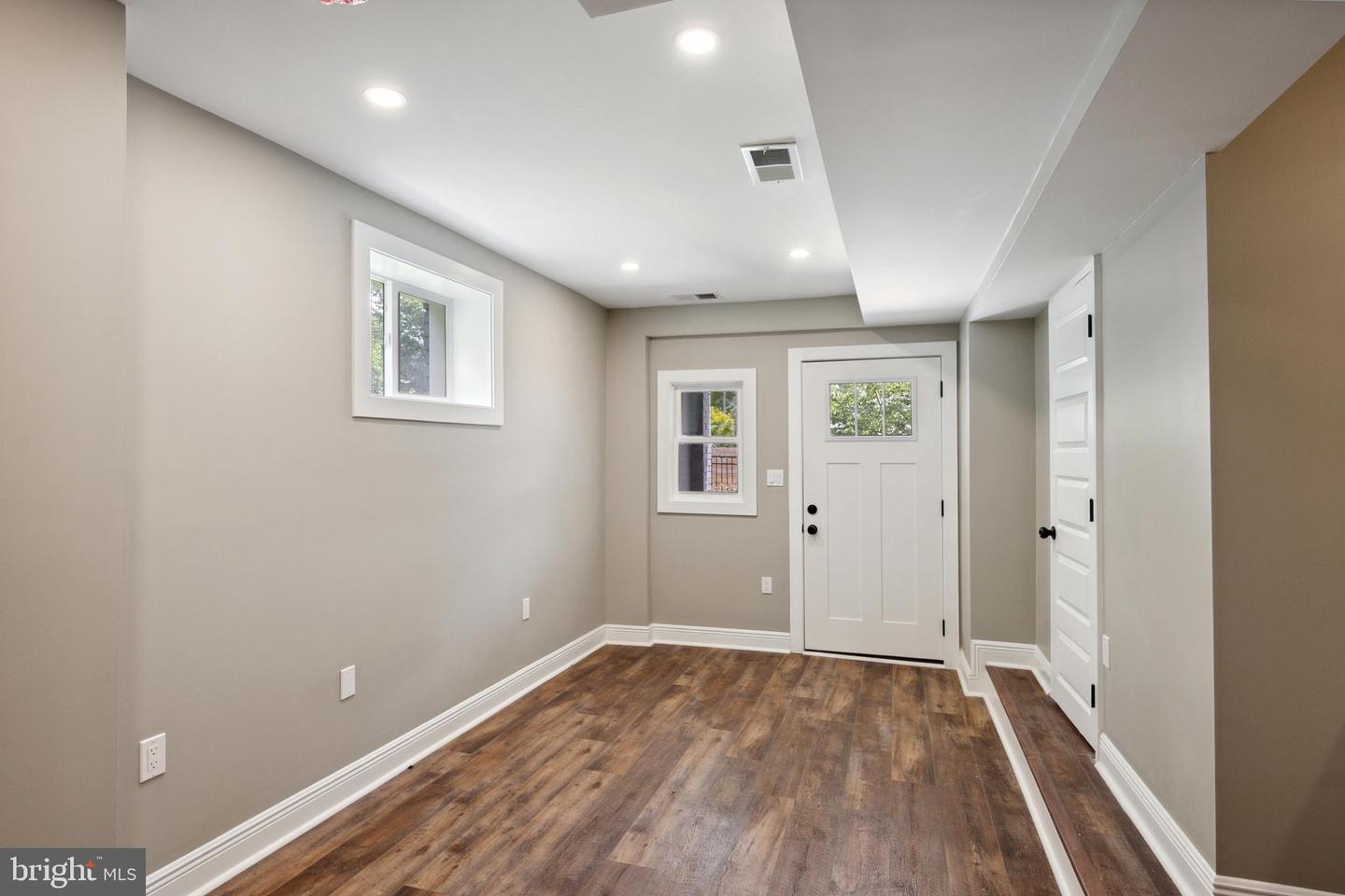 1233 TRINIDAD AVE NE, WASHINGTON, District Of Columbia 20002, 3 Bedrooms Bedrooms, ,3 BathroomsBathrooms,Residential,For sale,1233 TRINIDAD AVE NE,DCDC2207542 MLS # DCDC2207542