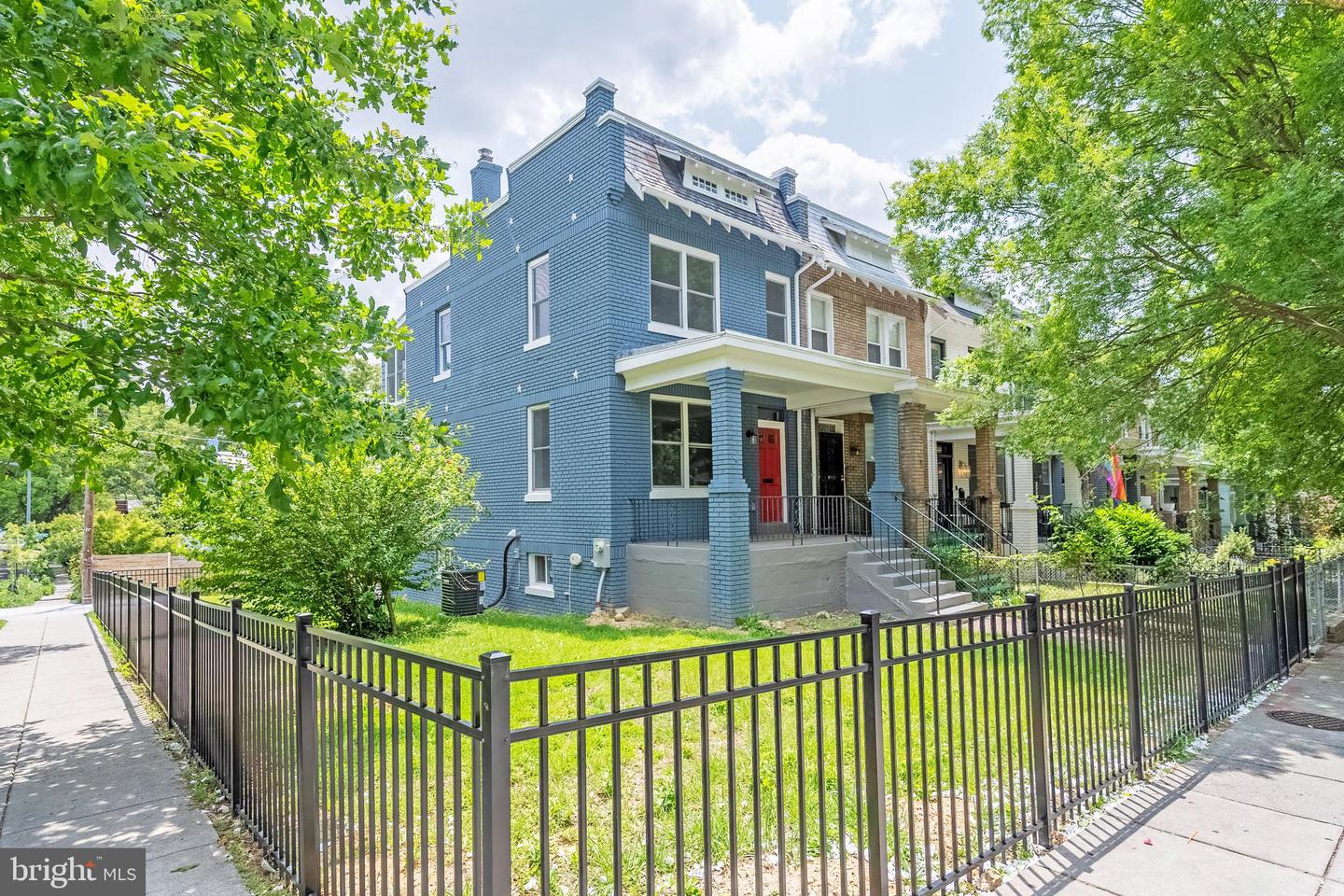 1233 TRINIDAD AVE NE, WASHINGTON, District Of Columbia 20002, 3 Bedrooms Bedrooms, ,3 BathroomsBathrooms,Residential,For sale,1233 TRINIDAD AVE NE,DCDC2207542 MLS # DCDC2207542