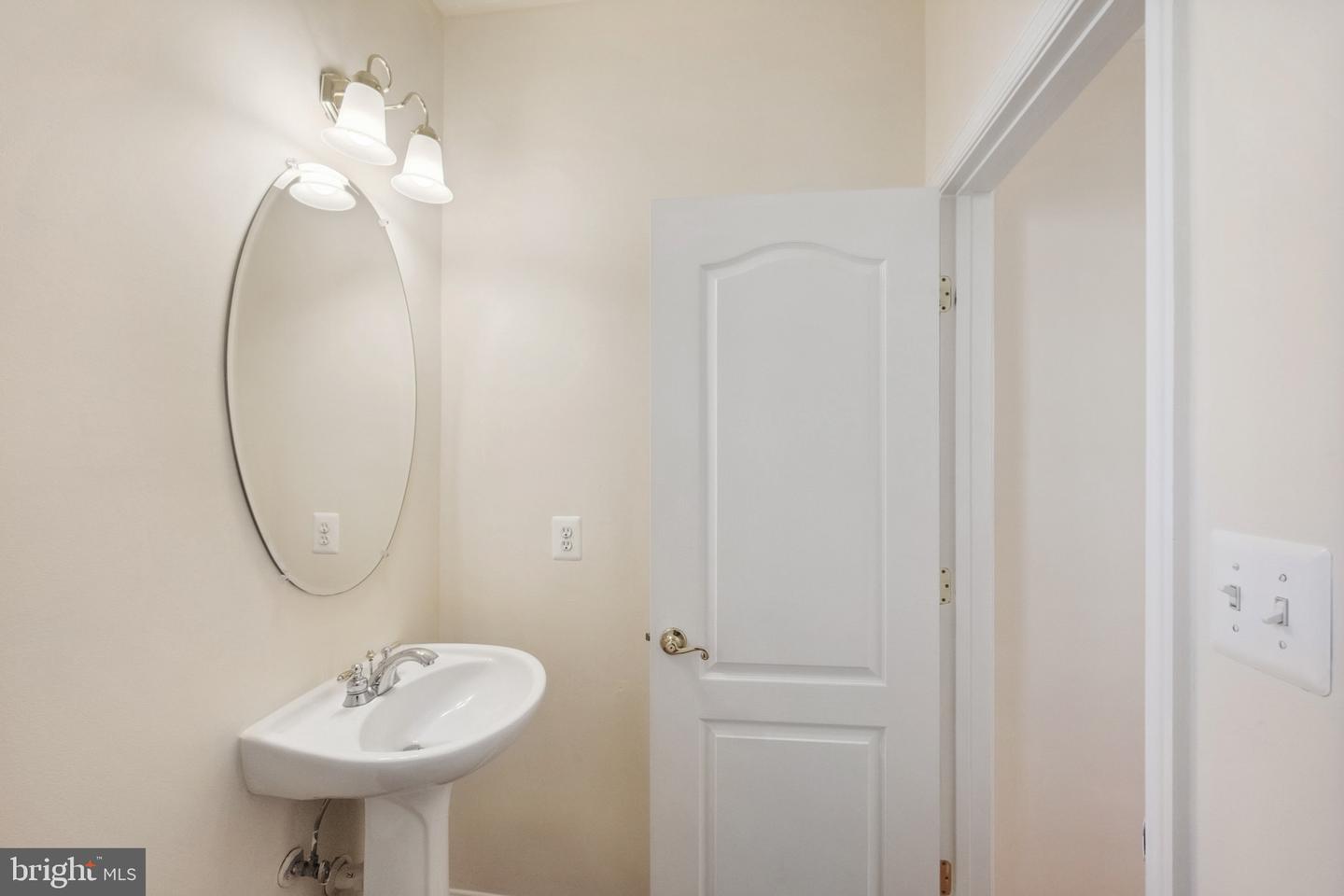 40396 MILFORD, ASHBURN, Virginia 20148, 3 Bedrooms Bedrooms, ,2 BathroomsBathrooms,Residential,For sale,40396 MILFORD,VALO2100486 MLS # VALO2100486