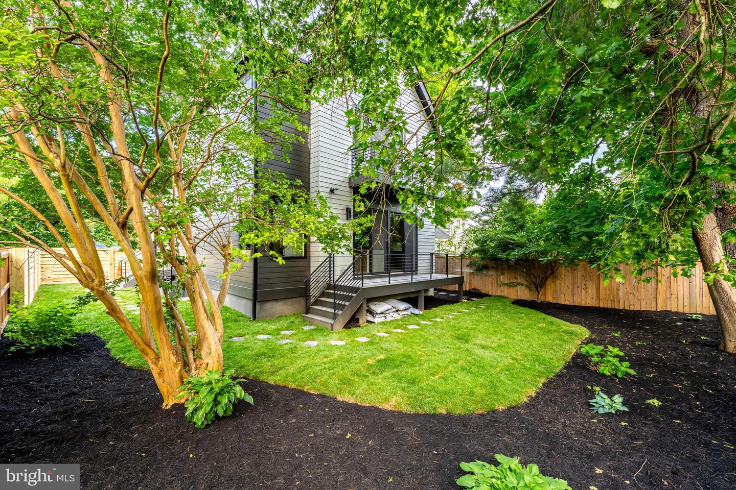 824 N EDISON ST, ARLINGTON, Virginia 22205, 5 Bedrooms Bedrooms, ,4 BathroomsBathrooms,Residential,For sale,824 N EDISON ST,VAAR2059852 MLS # VAAR2059852