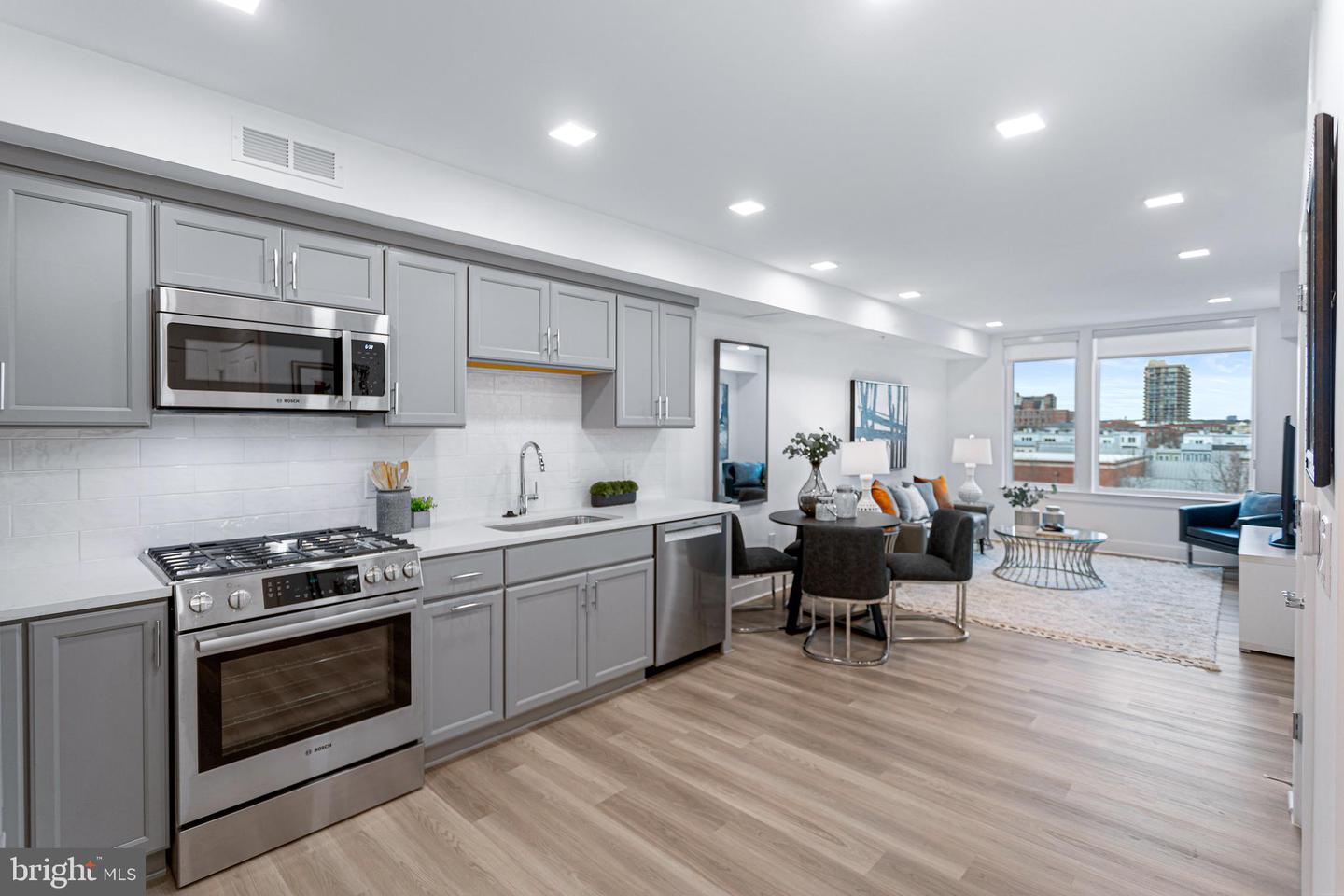 701 N HENRY ST #210, ALEXANDRIA, Virginia 22314, 2 Bedrooms Bedrooms, ,2 BathroomsBathrooms,Residential,For sale,701 N HENRY ST #210,VAAX2046894 MLS # VAAX2046894
