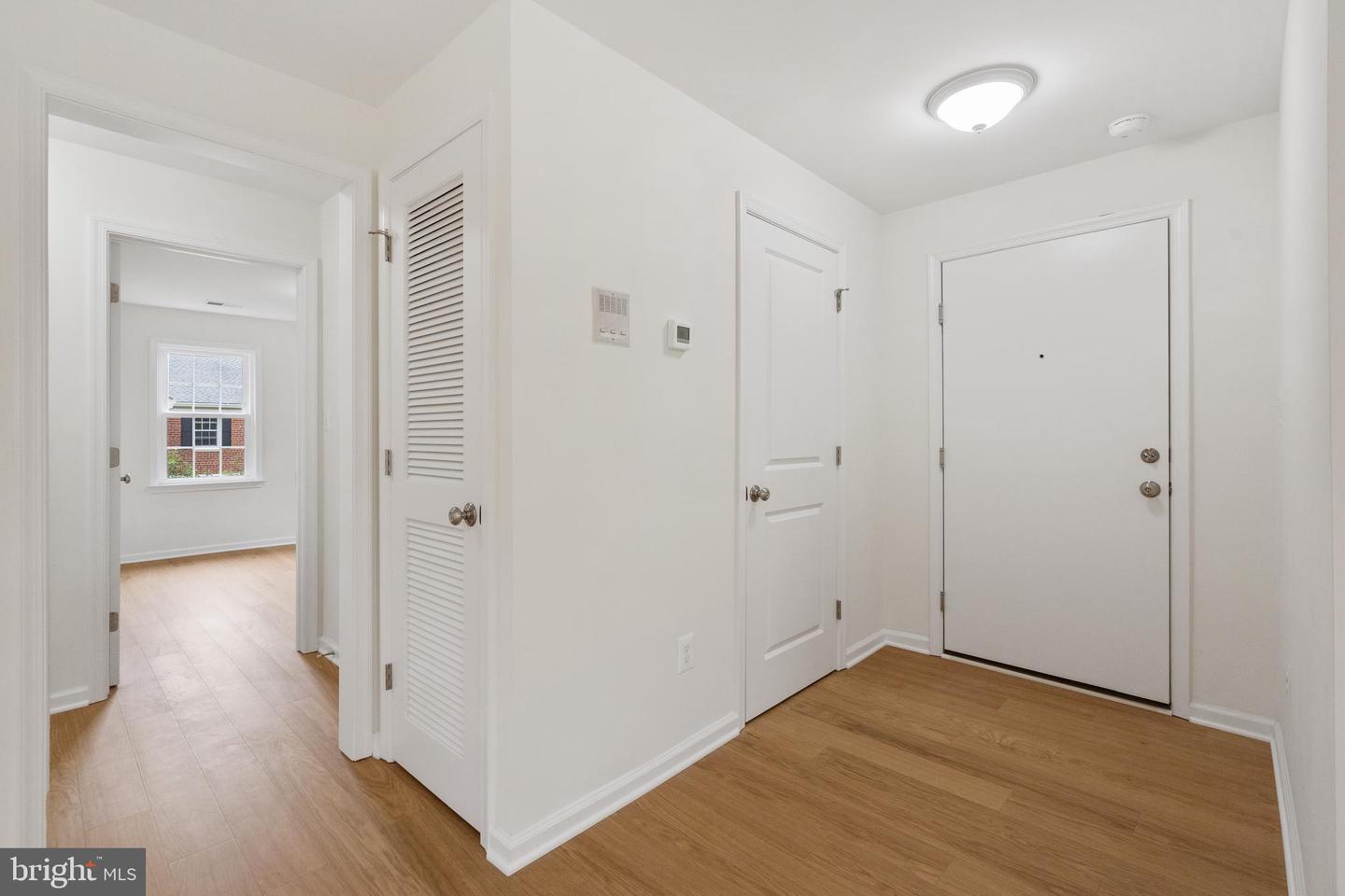 6727 W WAKEFIELD DR #B2, ALEXANDRIA, Virginia 22307, 2 Bedrooms Bedrooms, ,1 BathroomBathrooms,Residential,For sale,6727 W WAKEFIELD DR #B2,VAFX2250424 MLS # VAFX2250424