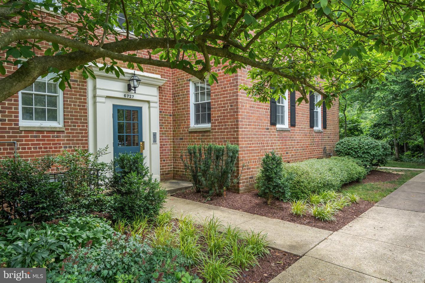 6727 W WAKEFIELD DR #B2, ALEXANDRIA, Virginia 22307, 2 Bedrooms Bedrooms, ,1 BathroomBathrooms,Residential,For sale,6727 W WAKEFIELD DR #B2,VAFX2250424 MLS # VAFX2250424