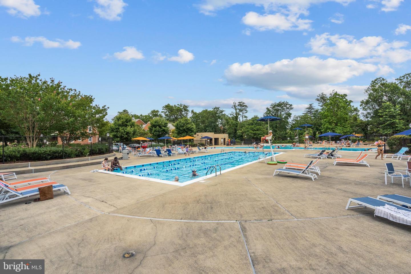 6727 W WAKEFIELD DR #B2, ALEXANDRIA, Virginia 22307, 2 Bedrooms Bedrooms, ,1 BathroomBathrooms,Residential,For sale,6727 W WAKEFIELD DR #B2,VAFX2250424 MLS # VAFX2250424