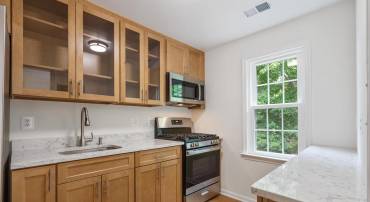 6727 W WAKEFIELD DR #B2, ALEXANDRIA, Virginia 22307, 2 Bedrooms Bedrooms, ,1 BathroomBathrooms,Residential,For sale,6727 W WAKEFIELD DR #B2,VAFX2250424 MLS # VAFX2250424