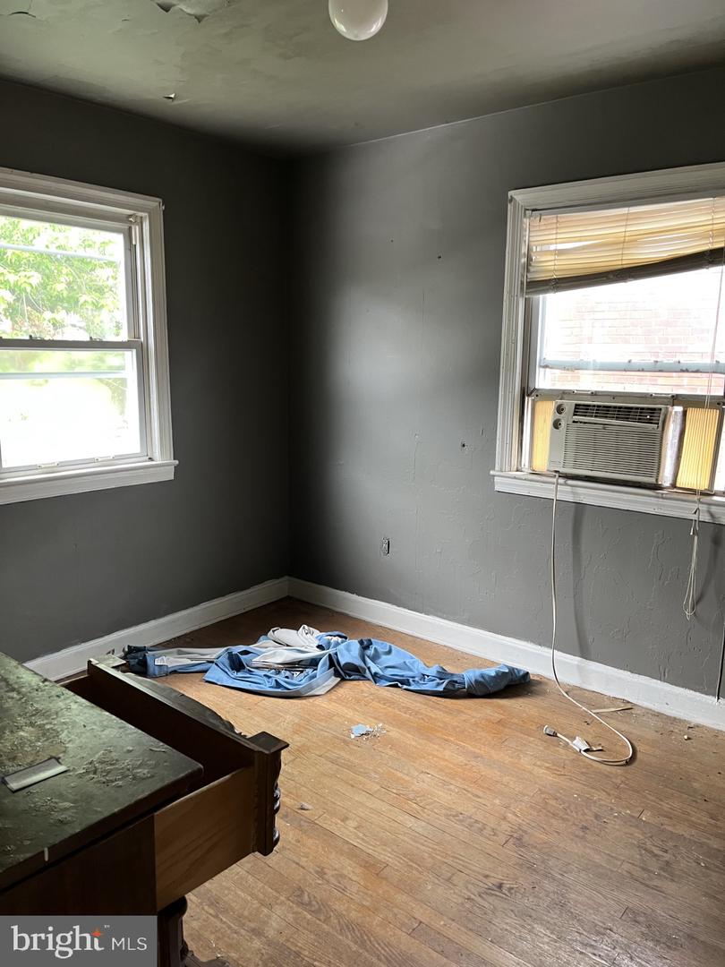 4627 H ST SE, WASHINGTON, District Of Columbia 20019, 3 Bedrooms Bedrooms, ,1 BathroomBathrooms,Residential,For sale,4627 H ST SE,DCDC2207604 MLS # DCDC2207604