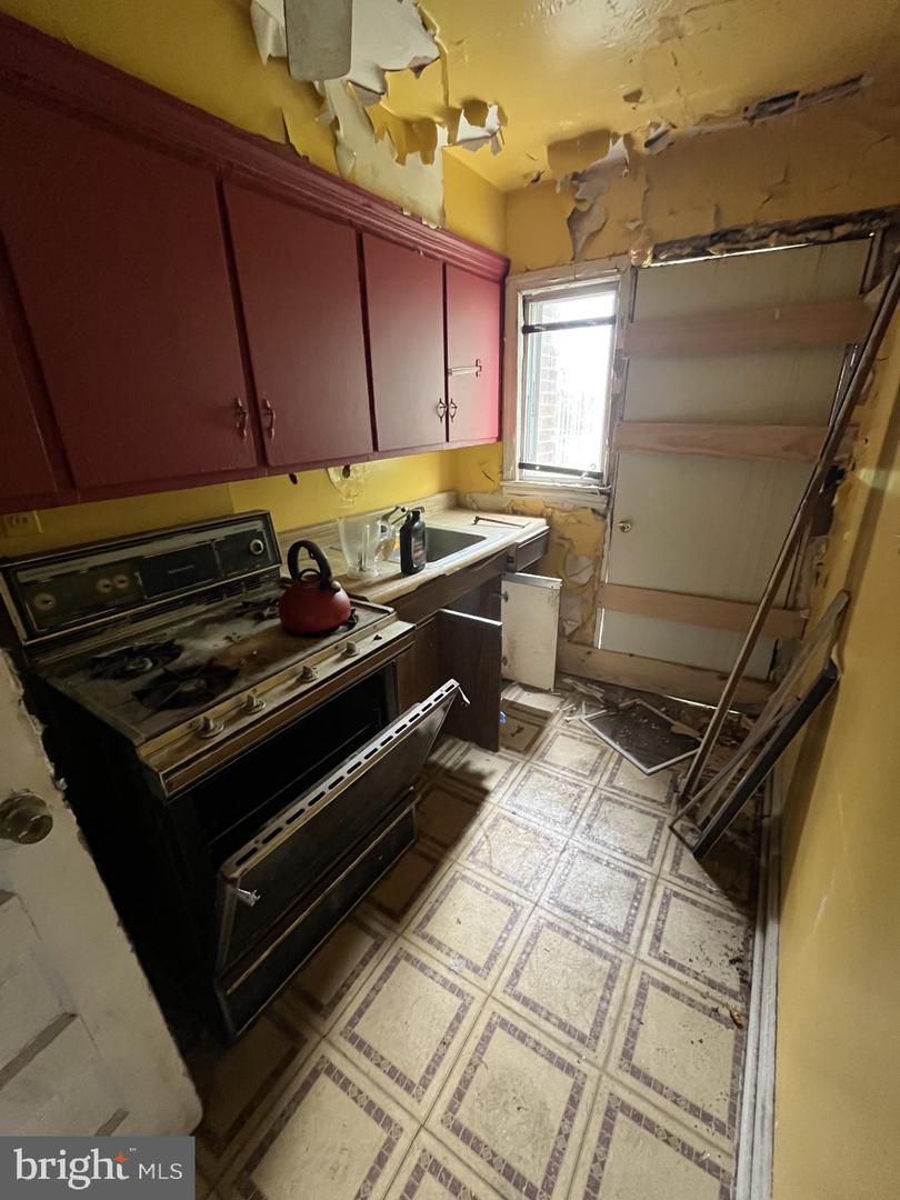 4627 H ST SE, WASHINGTON, District Of Columbia 20019, 3 Bedrooms Bedrooms, ,1 BathroomBathrooms,Residential,For sale,4627 H ST SE,DCDC2207604 MLS # DCDC2207604